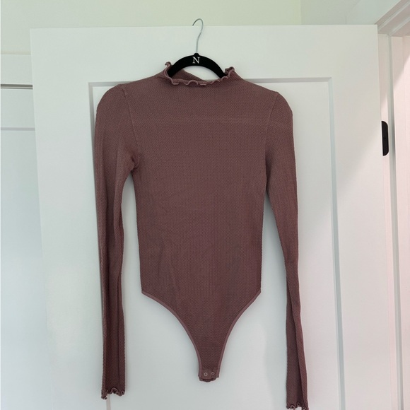 FREE PEOPLE LONG SLEEVE BODYSUIT - SIZE M - Picture 3 of 5